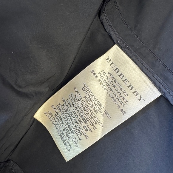 Burberry Black Outerwear - Picture 14 of 15